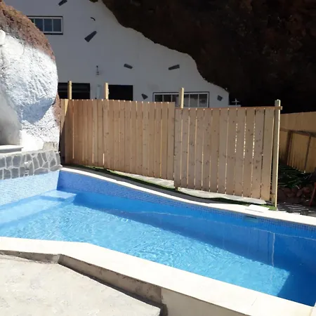 New Cave With Pool View And Garden Holiday home *